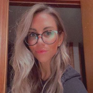 Meet your Posher, Jayde